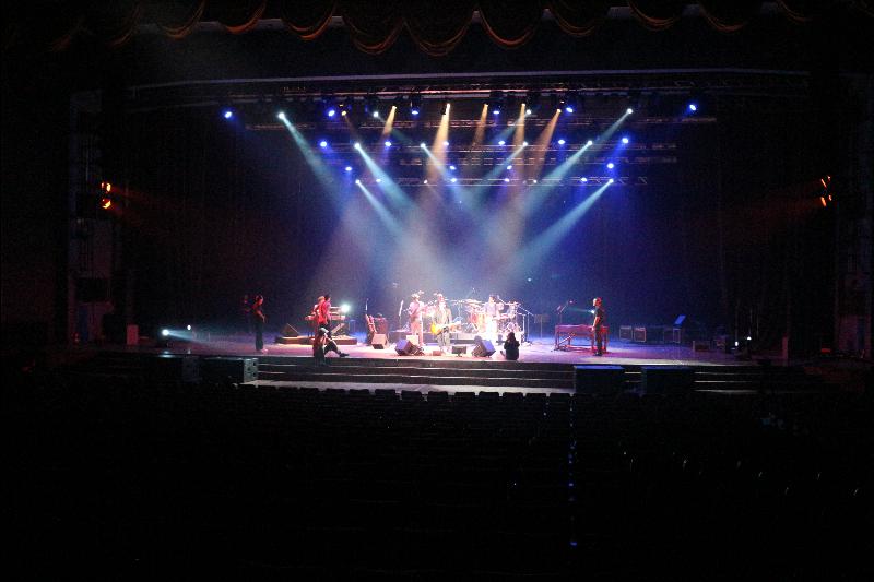Pro Audio AXIOM for the Carlos Varela and Chambao concert at the Karl